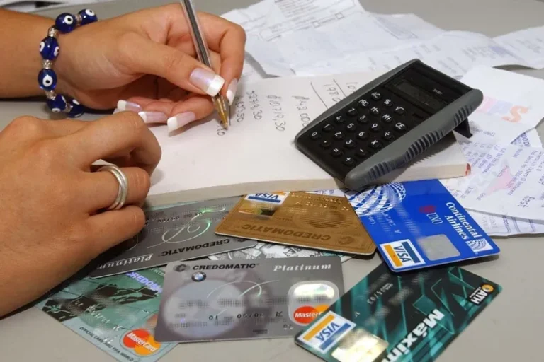 como-salir-del-ahogo-deudas-tarjeta-credito-argentina