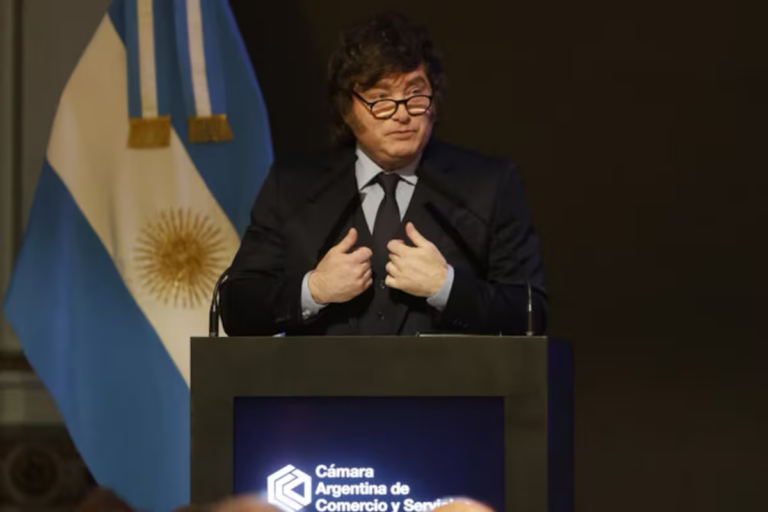 el-presidente-javier-milei-participa-de-la-23°-FEJ276AVUVC7HF4OLHMTWZ6CX4