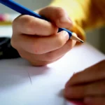 nino-escribiendo_98