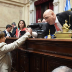 senadores-libertarios-patricia-bullrich-y-bartolome-abdala-se-preparan-para-la-sesion-de-este-jueves