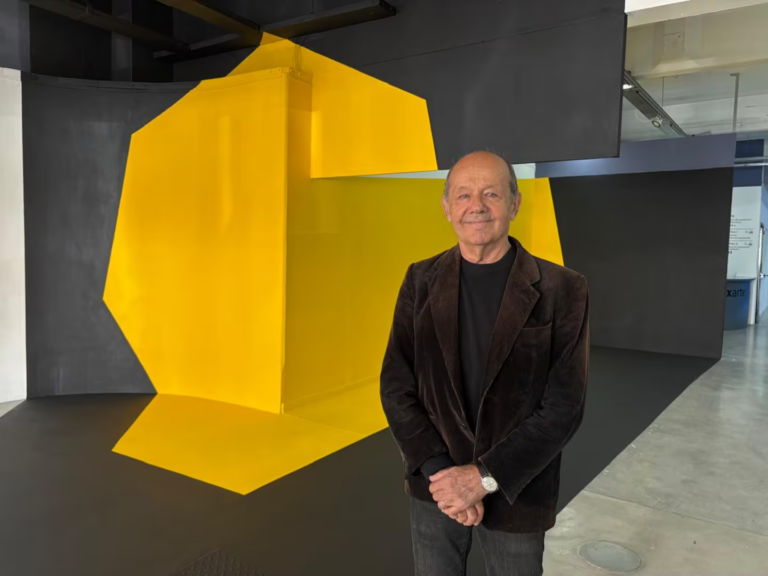 el-artista-visual-georges-rousse-cuya-obra-se-ha-expuesto-en-los-grandes-museos-del-mundo-vino-a-bue (1)