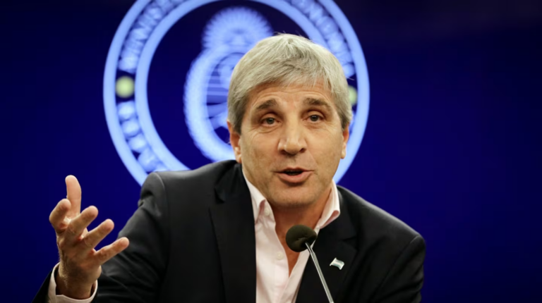 la-medida-habia-sido-anunciada-por-luis-caputo-para-reactivar-el-mercado-del-credito-hipotecario-fot