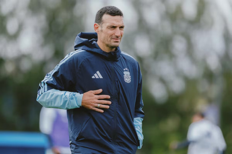 lionel-scaloni-aun-no-respondio-la-propuesta-de-3XZHVJEERFATBLCR7YCNMJMTIY