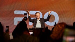 mauricio-macri-vuelve-a-encabezar-un-acto-del-pro-en-el-interior-del-pais-rumbo-a-las-elecciones-del (1)